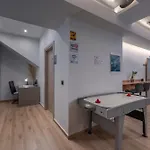 Roy Living Apartment