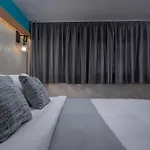 Roy Living