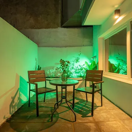 Roy Living Apartmán *